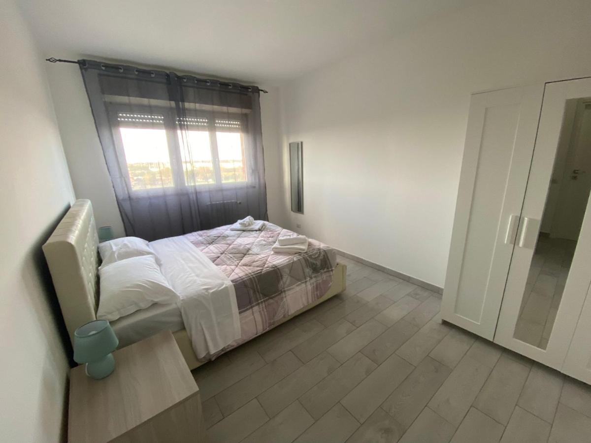 Grande, Vista Mare A 2 Passi Dalla Spiaggia Lido di Ostia Zewnętrze zdjęcie